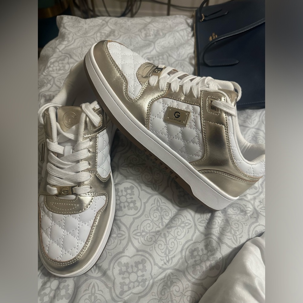 Guess tennis shoes
